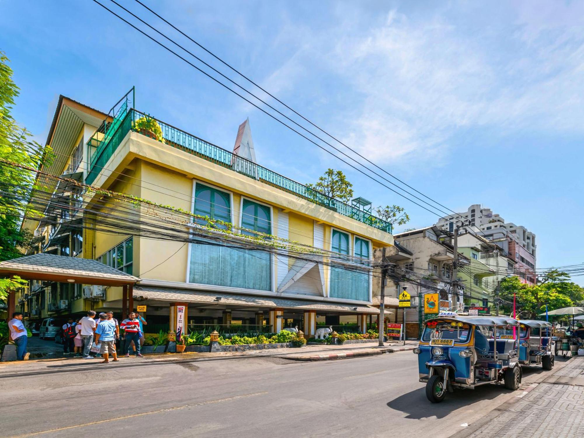 Royal Ivory Sukhumvit Nana Hotel Bangkok Kültér fotó