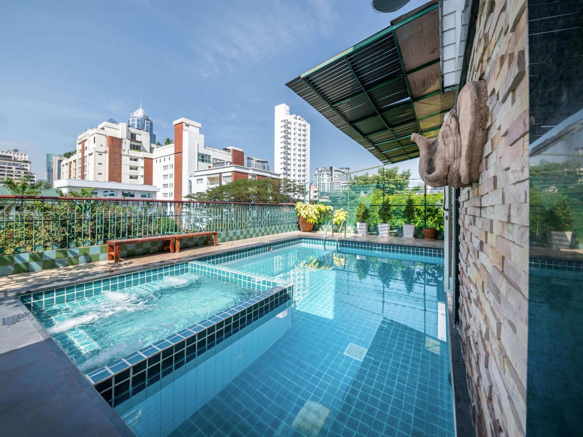 Royal Ivory Sukhumvit Nana Hotel Bangkok Kültér fotó