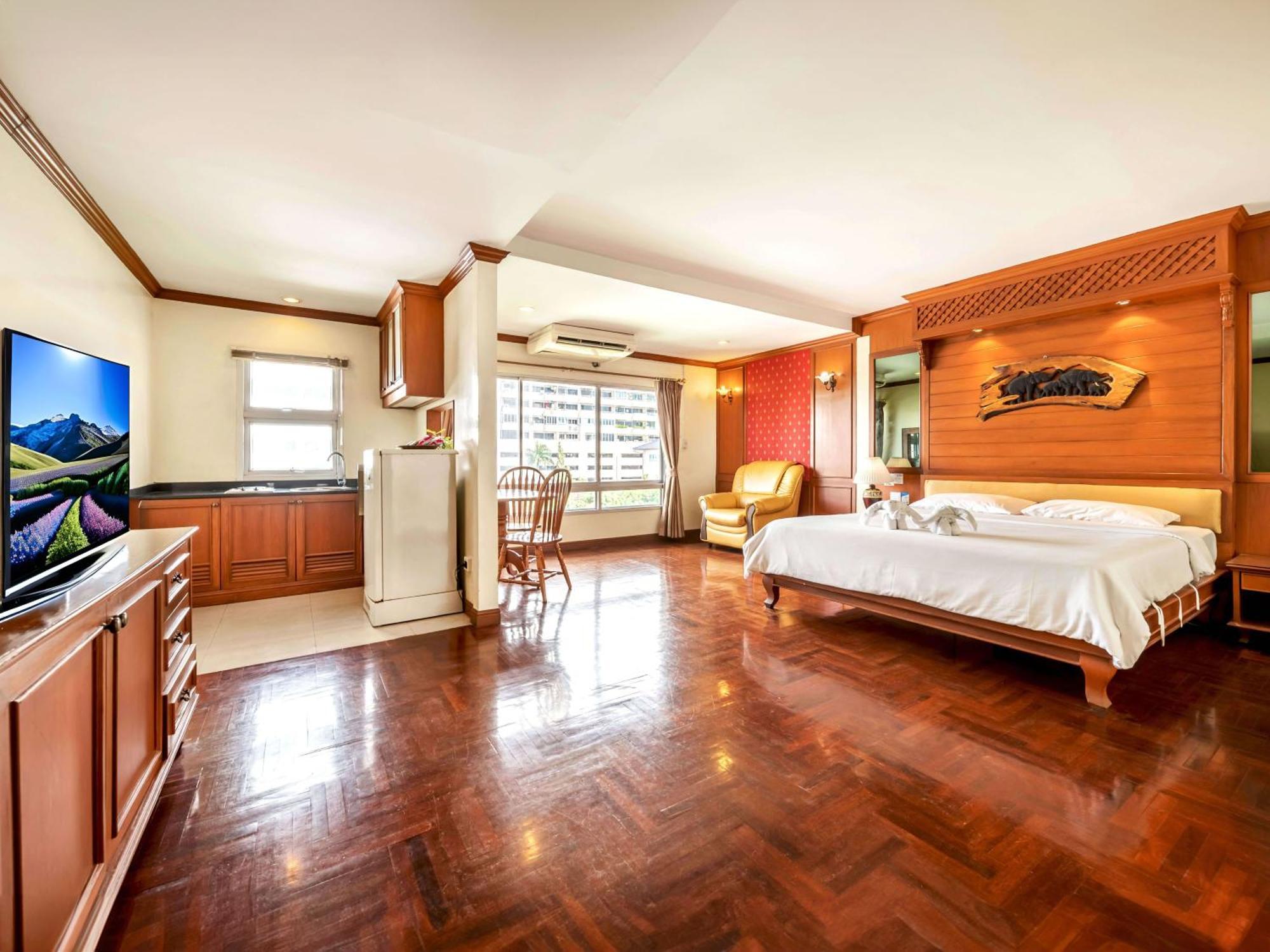 Royal Ivory Sukhumvit Nana Hotel Bangkok Kültér fotó