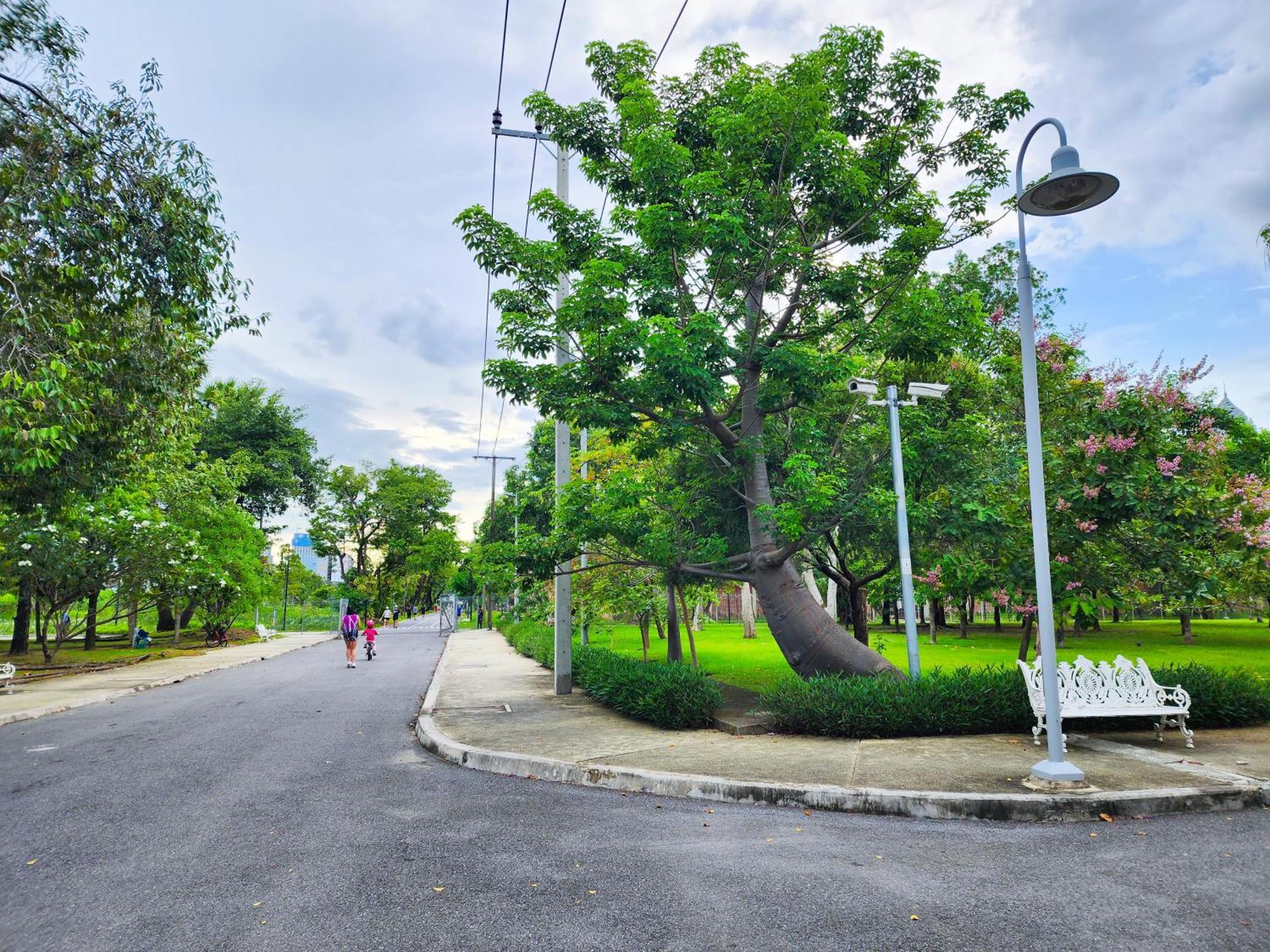 Royal Ivory Sukhumvit Nana Hotel Bangkok Kültér fotó