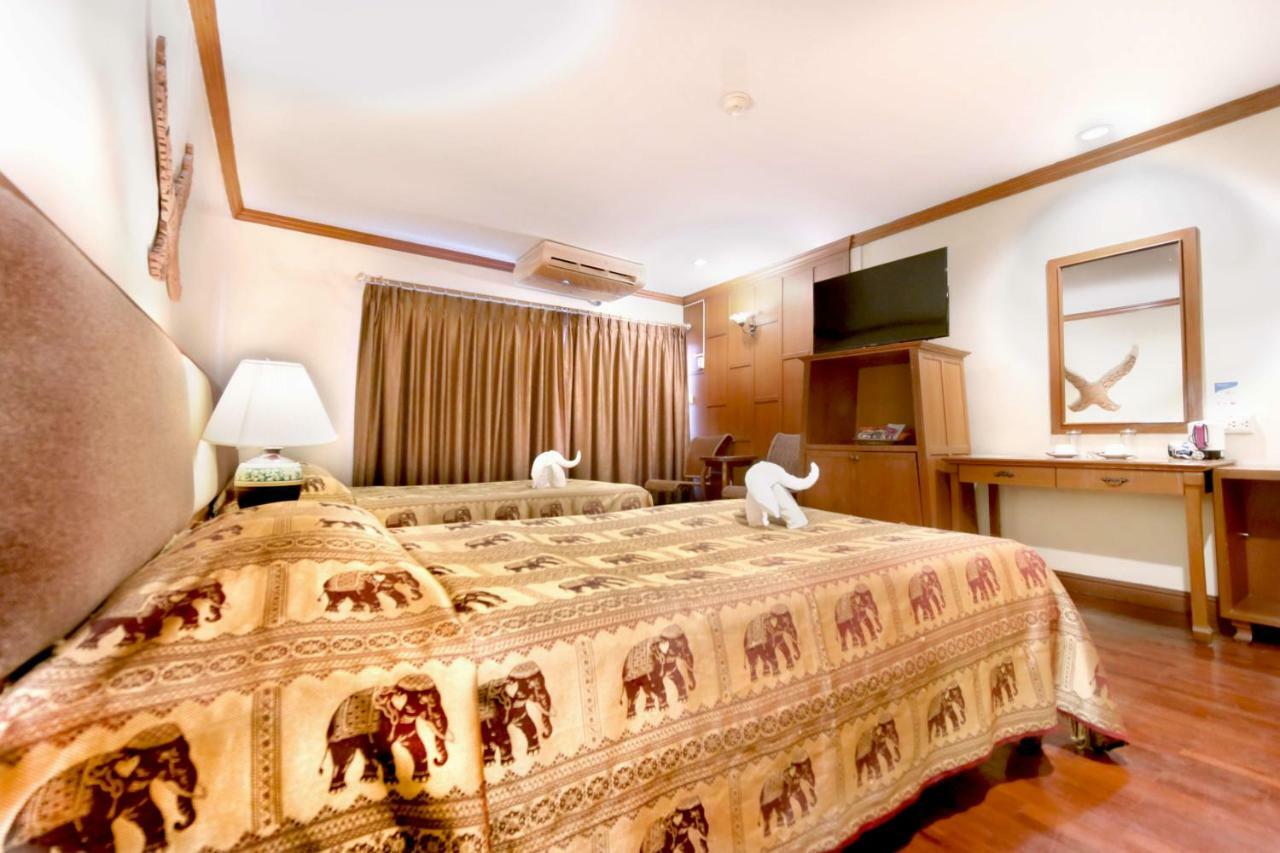 Royal Ivory Sukhumvit Nana Hotel Bangkok Kültér fotó