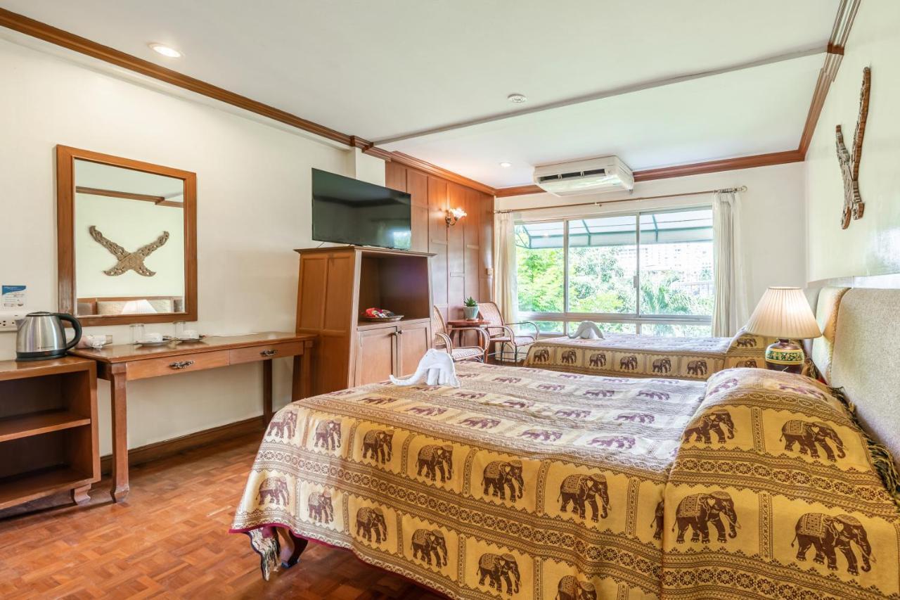 Royal Ivory Sukhumvit Nana Hotel Bangkok Kültér fotó